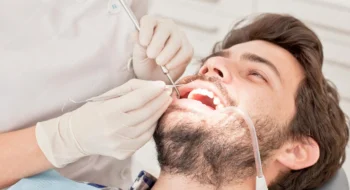 دليل الوصول إلى أفضل خدمة طبية: كيف أجد اقرب دكتور اسنان من موقعي؟